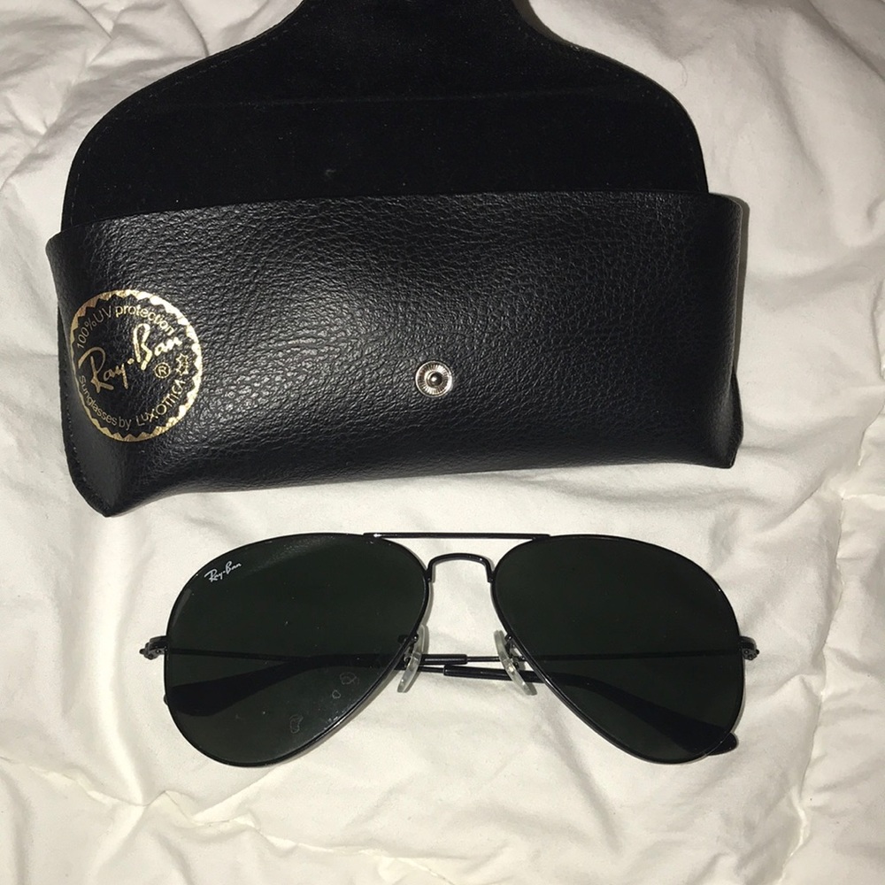 RAY BAN AVIATORS